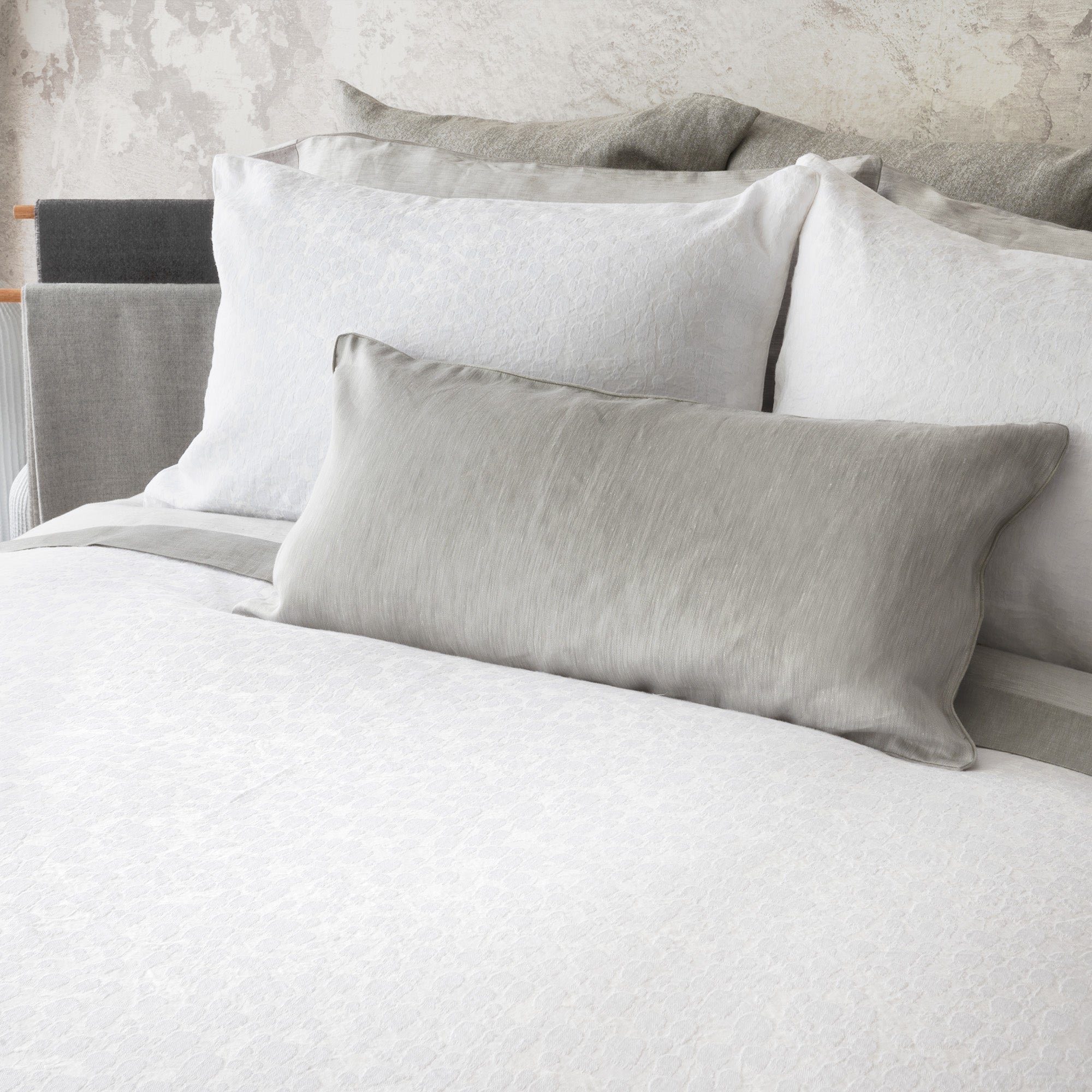 Halo Bed Linens