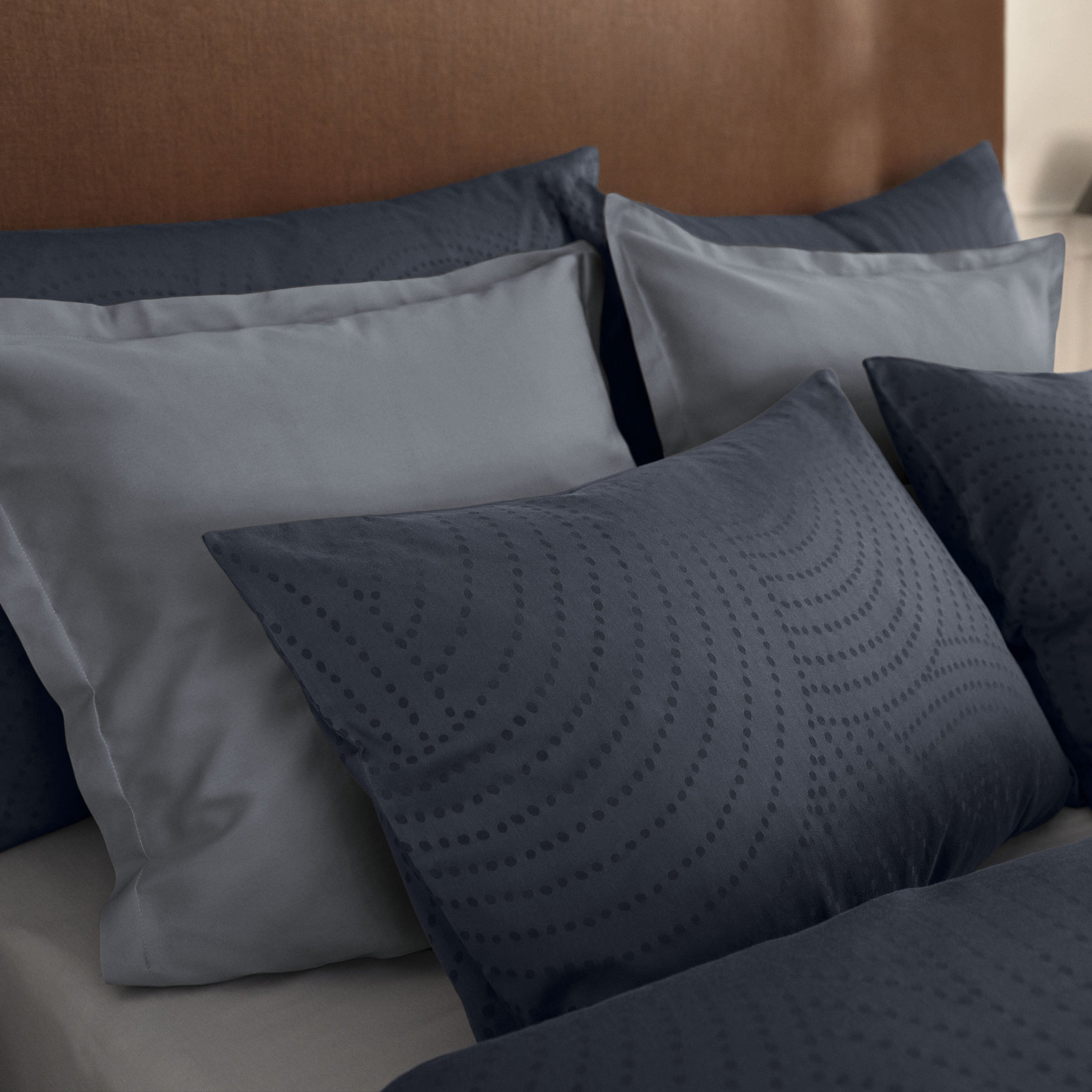 Yael (Navy) Bed Linens