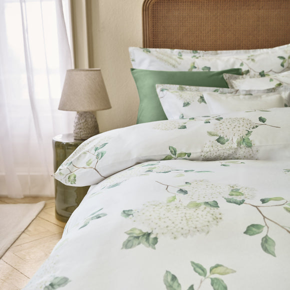 Hortensia (Blanc) Bed Linens