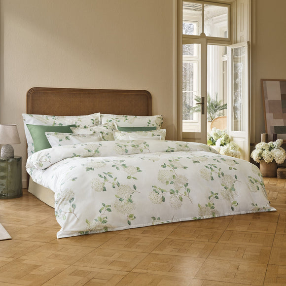 Hortensia (Blanc) Bed Linens