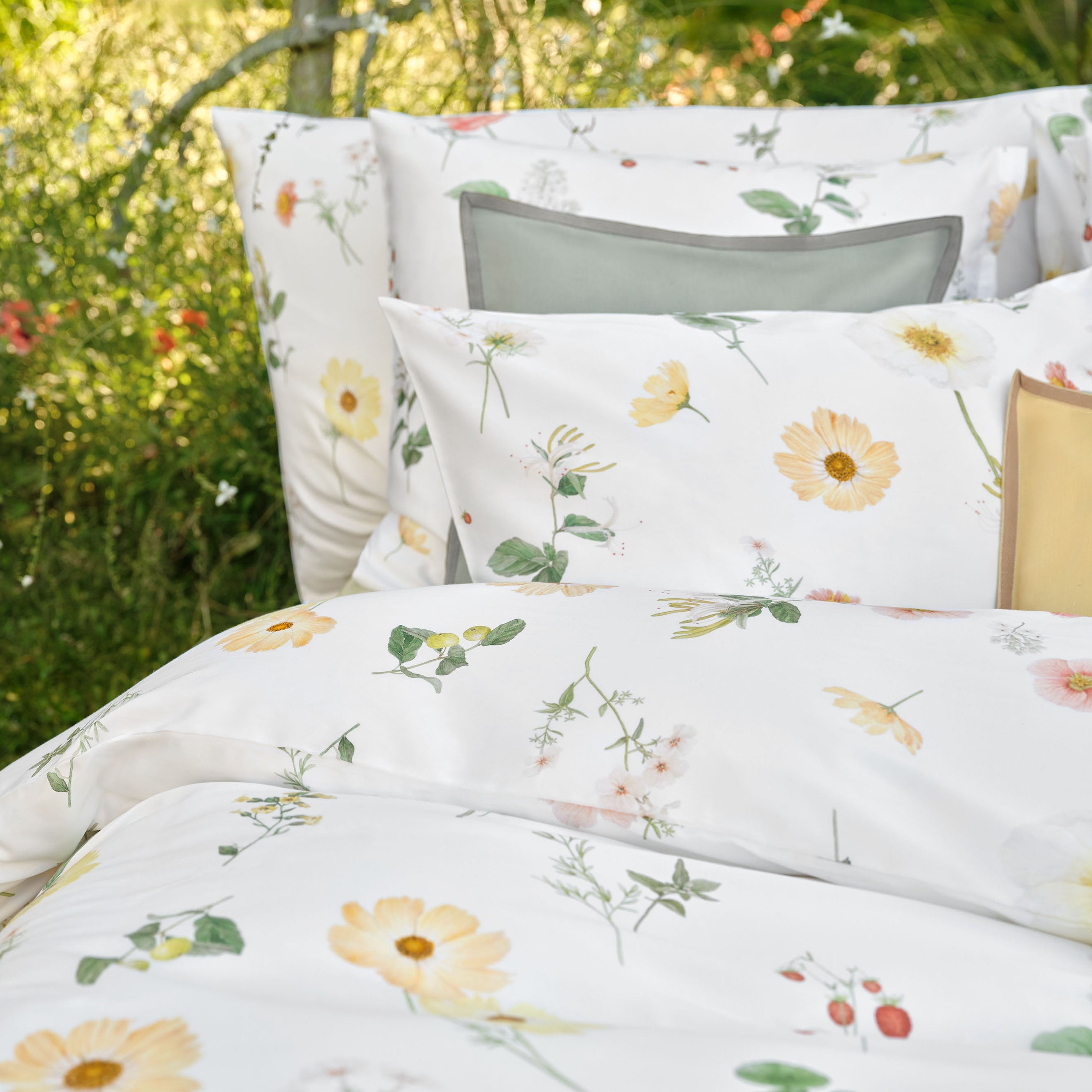 Zinnia Bed Linens