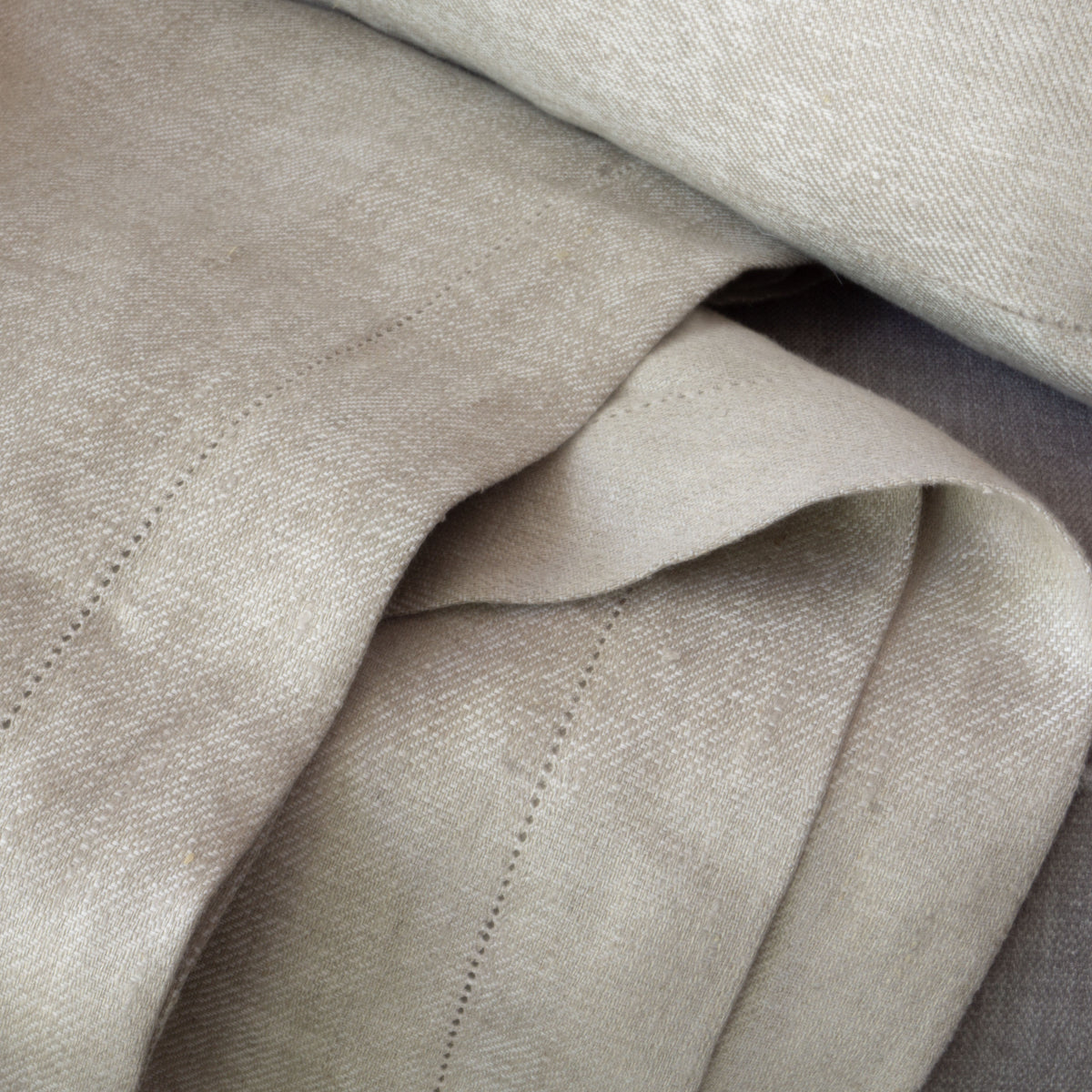 Fine Throws Blankets & Throws | Bettenhaus - Fine European Bedding