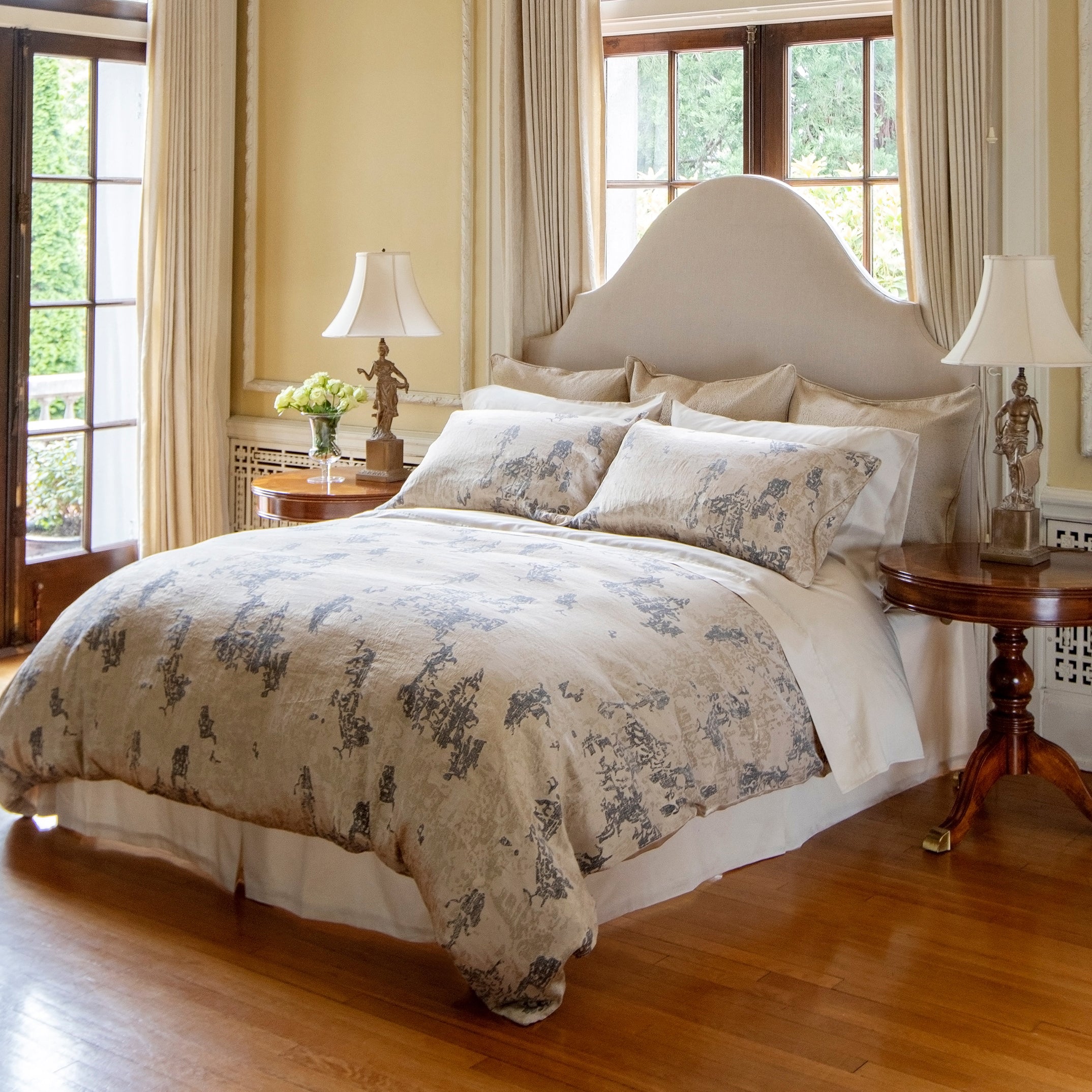 Oro Bed Linens