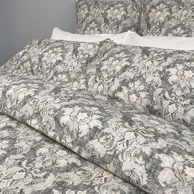 Vintage Damask Bed Linens-2